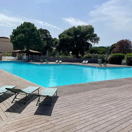 Tamaricciu Di Cala Rossa * Lecci